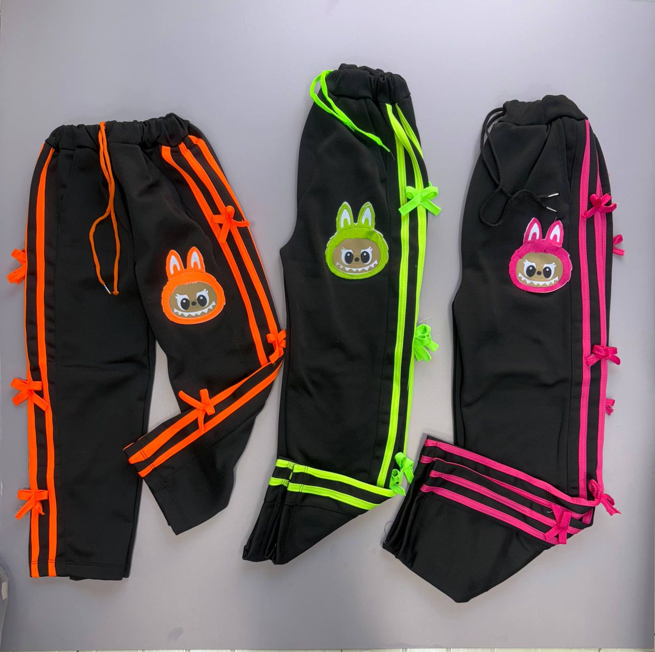 شلوار دخترانه پاپیون دار طرح لبوبو